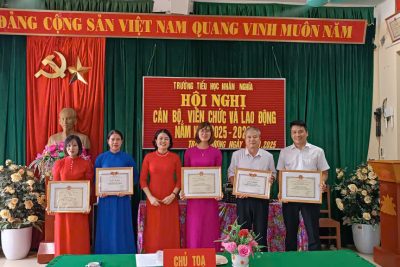 Trường Tiểu học Nhân Nghĩa xã Trần Thương tổ chức Hội nghị cán bộ, viên chức và lao động năm học 2025-2026